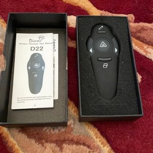 NEW LISTING Wireless Presenter